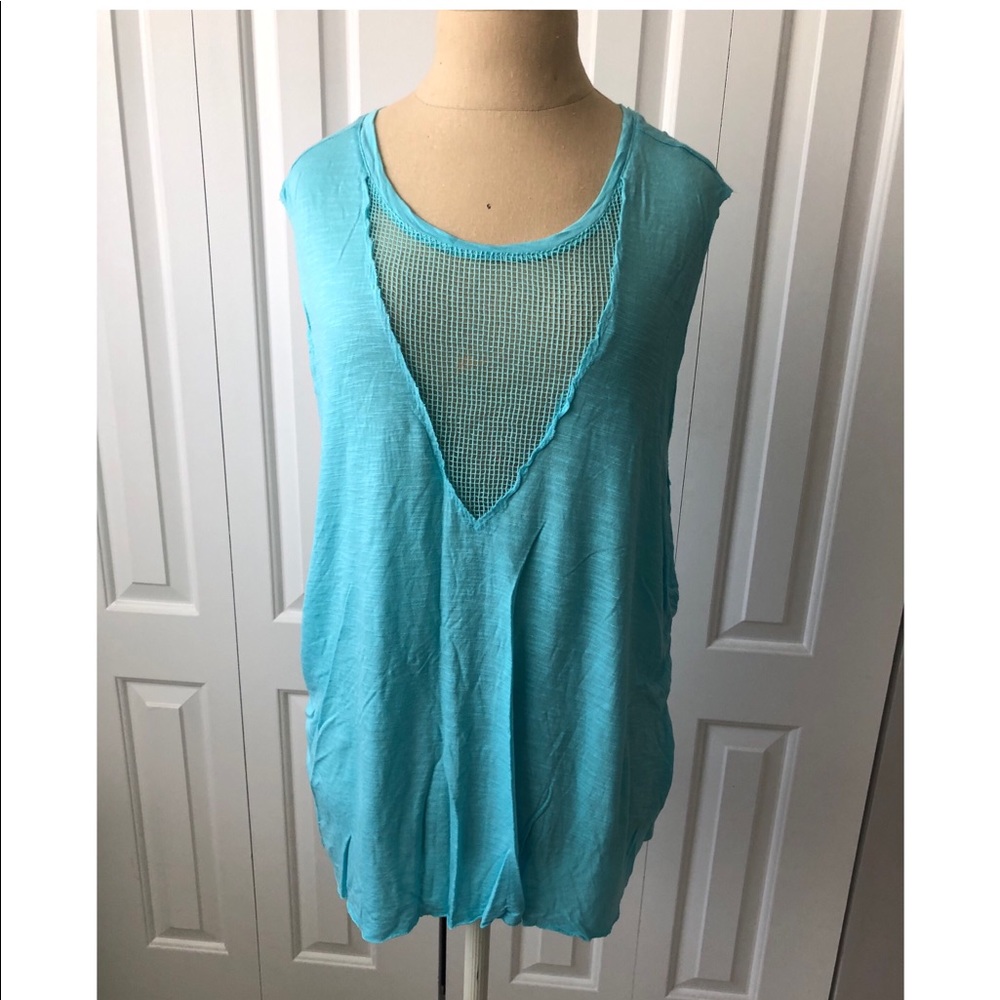 LF EMMA & SAM MUSCLE TOP PRE OWNED SIZE S BLUE